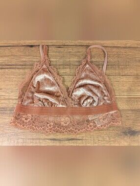 Forever 21 Velvet Bralette Size Small Peachy Coral Colour